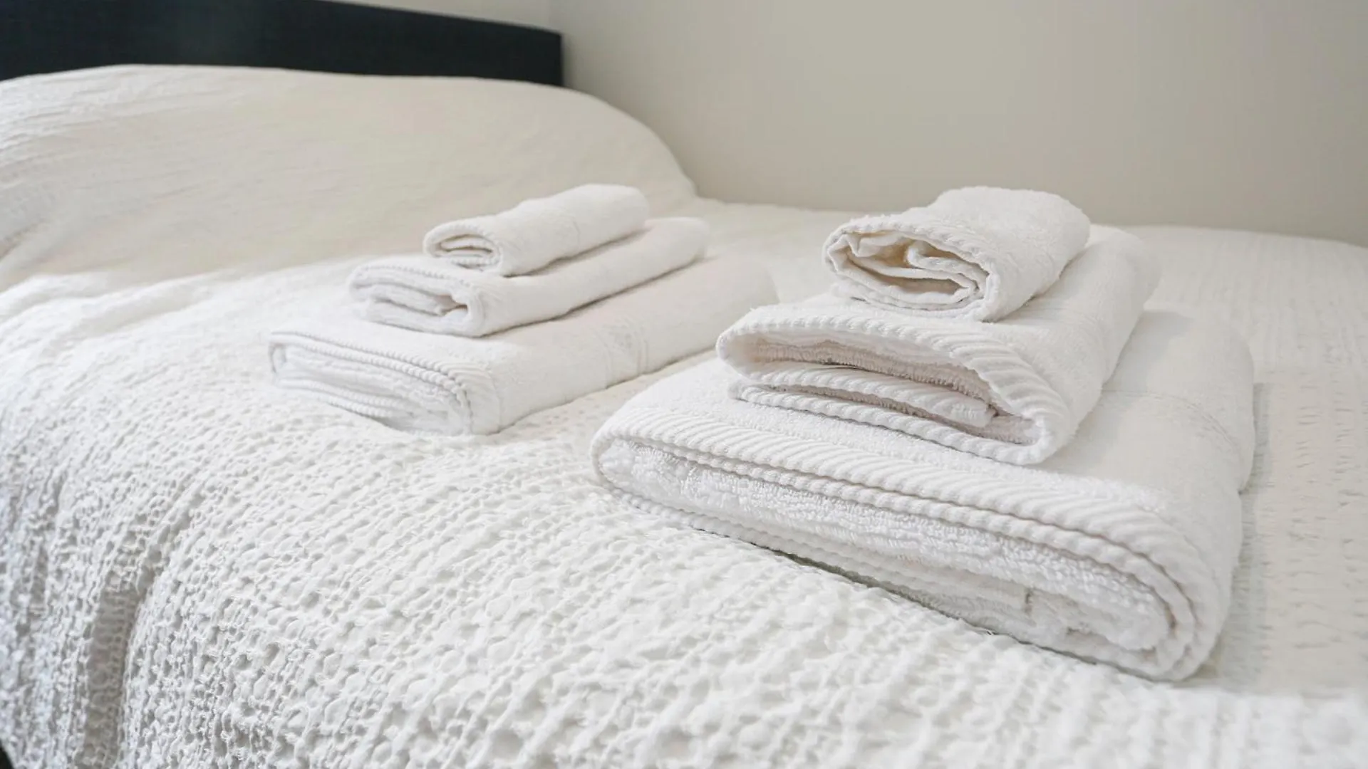 Newly Refurbished! Eastside Escape - Conveniently Located With Fantastic Local Transport Links Lejlighed Belfast