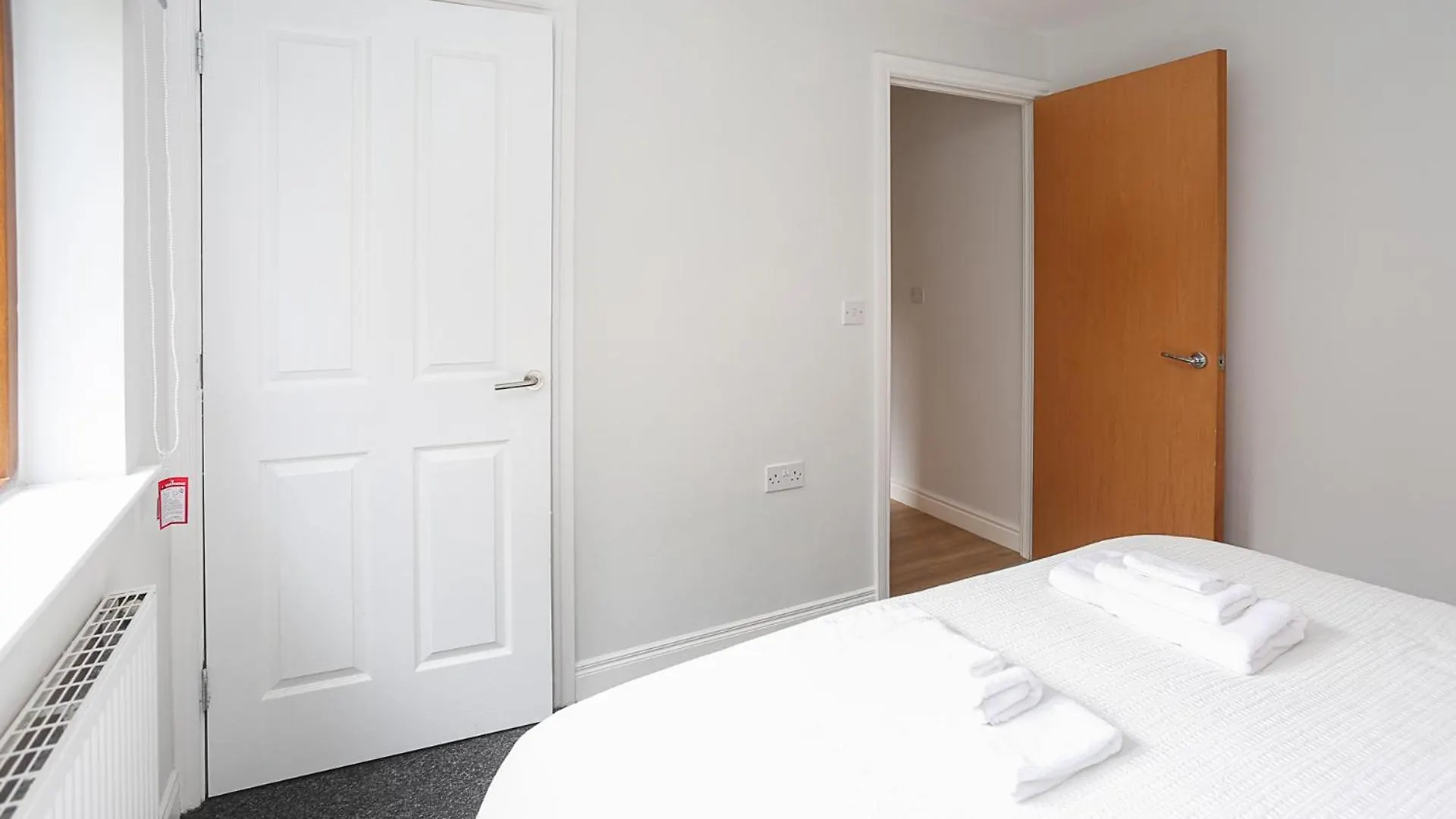 Newly Refurbished! Eastside Escape - Conveniently Located With Fantastic Local Transport Links Lejlighed Belfast